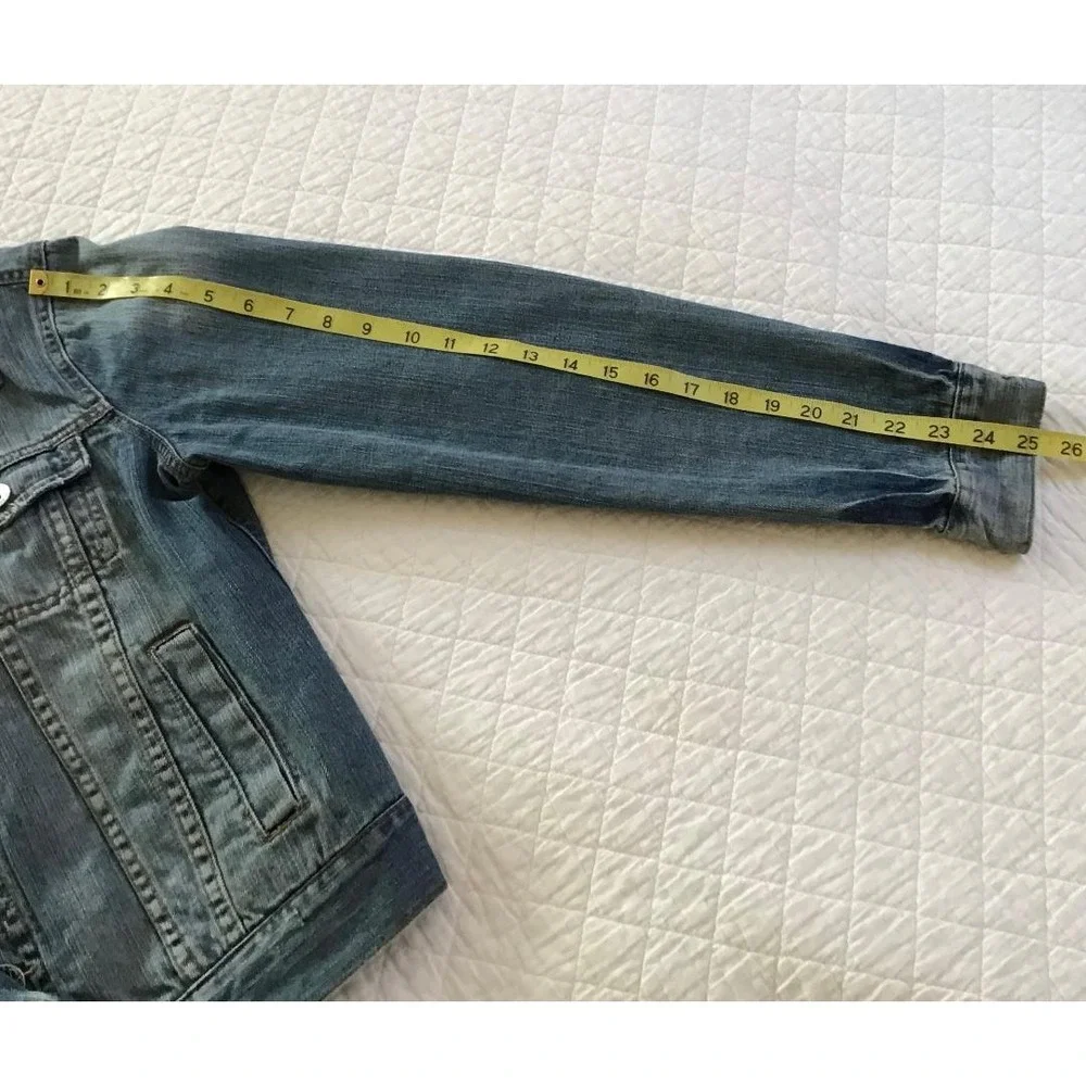 Hot Kiss Womens Medium Wash Denim Trucker Jacket Y2K Coastal Cowgirl Grunge Boho